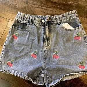 Cider Cherry Shorts
